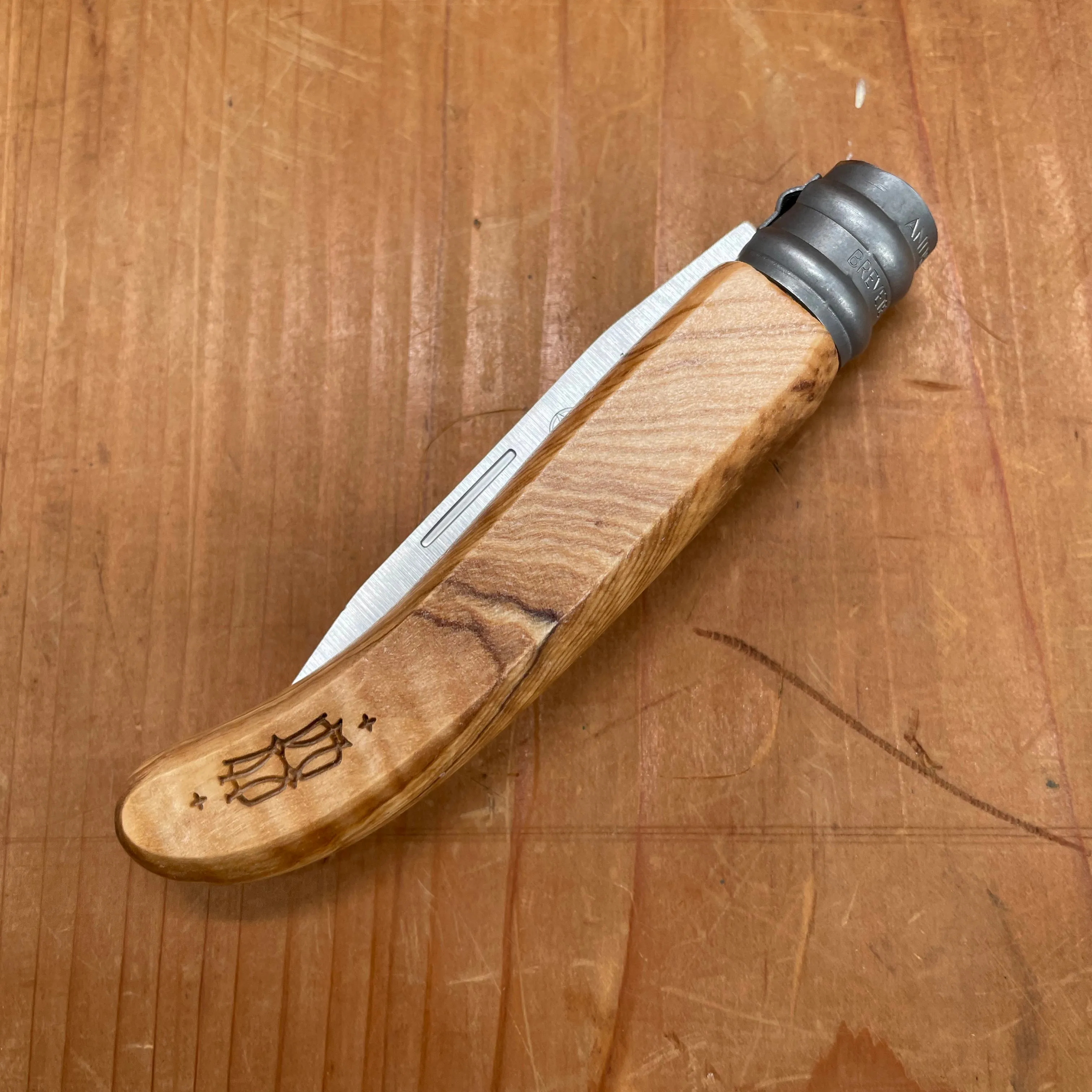 André Verdier L'Alpage 8.5cm Stainless Steel Folding Knife Olive Handle