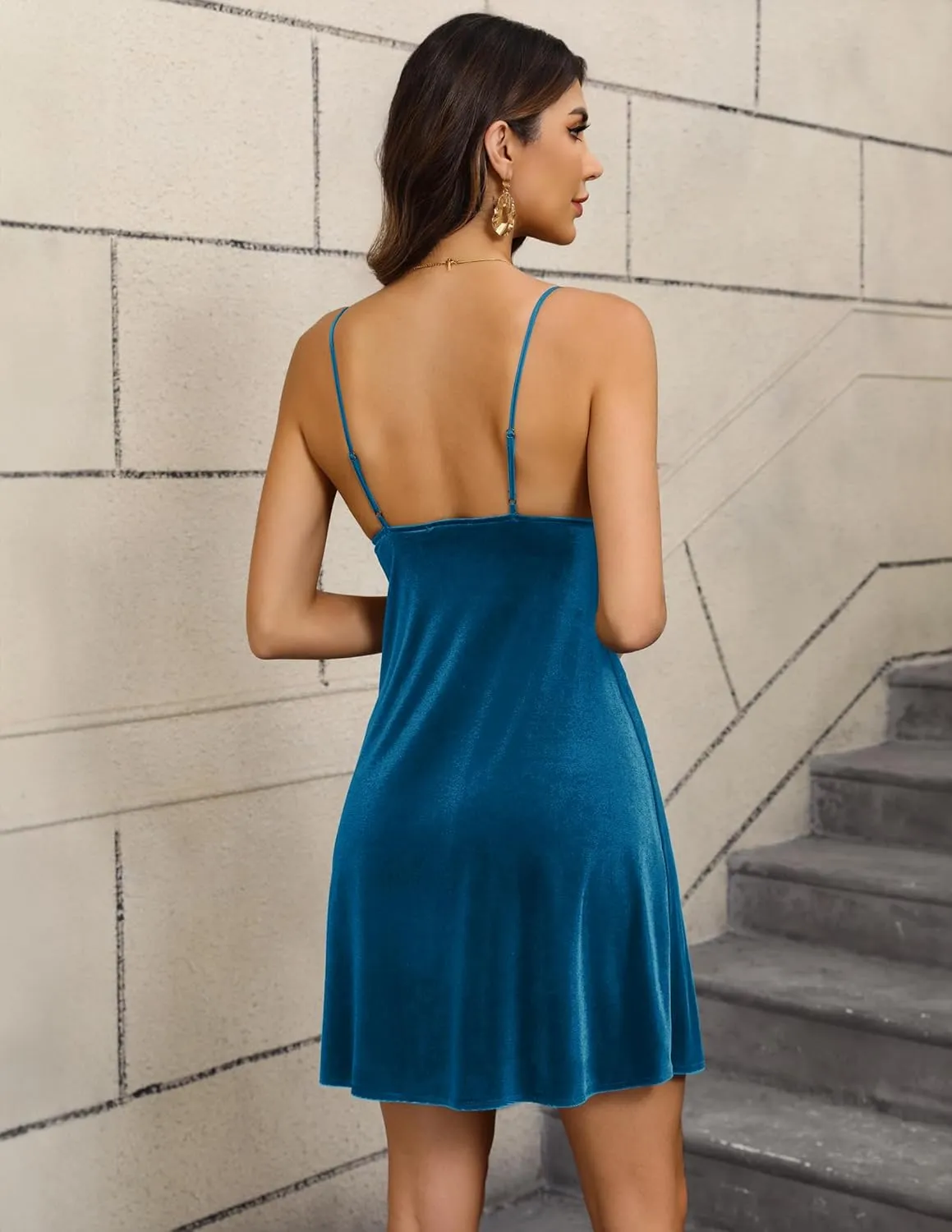 Velvet Spaghetti Straps Relaxed Mini Dress 2024 Women's Sexy V Neck Party Cocktail Club Dress
