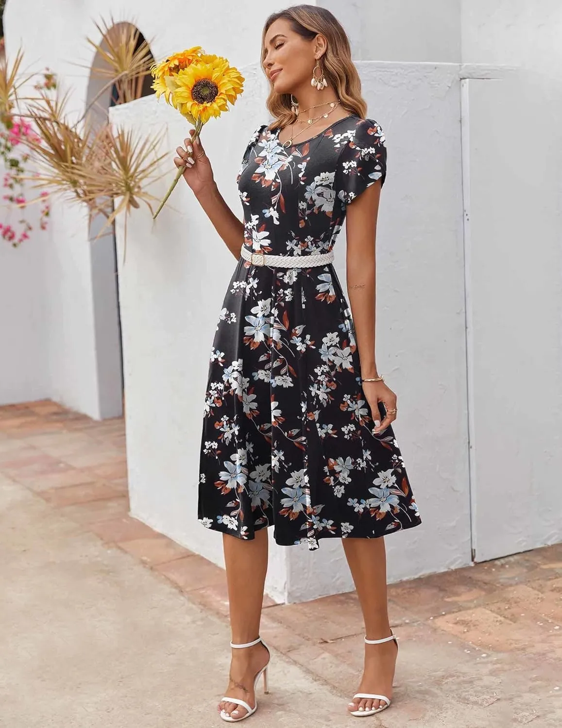 Zeagoo Womens Casual Dress for Summer Short Sleeve Pleated Dress Loose Flowy Beach Dress with Pockets Flare Midi Sundress